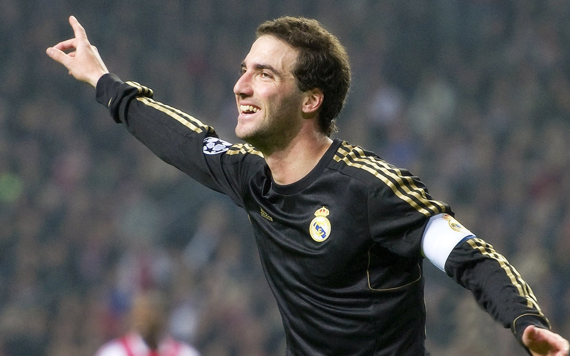 高原奇迹,玻利维亚压哨绝杀马竞,迪亚斯一锤定音成关键先生